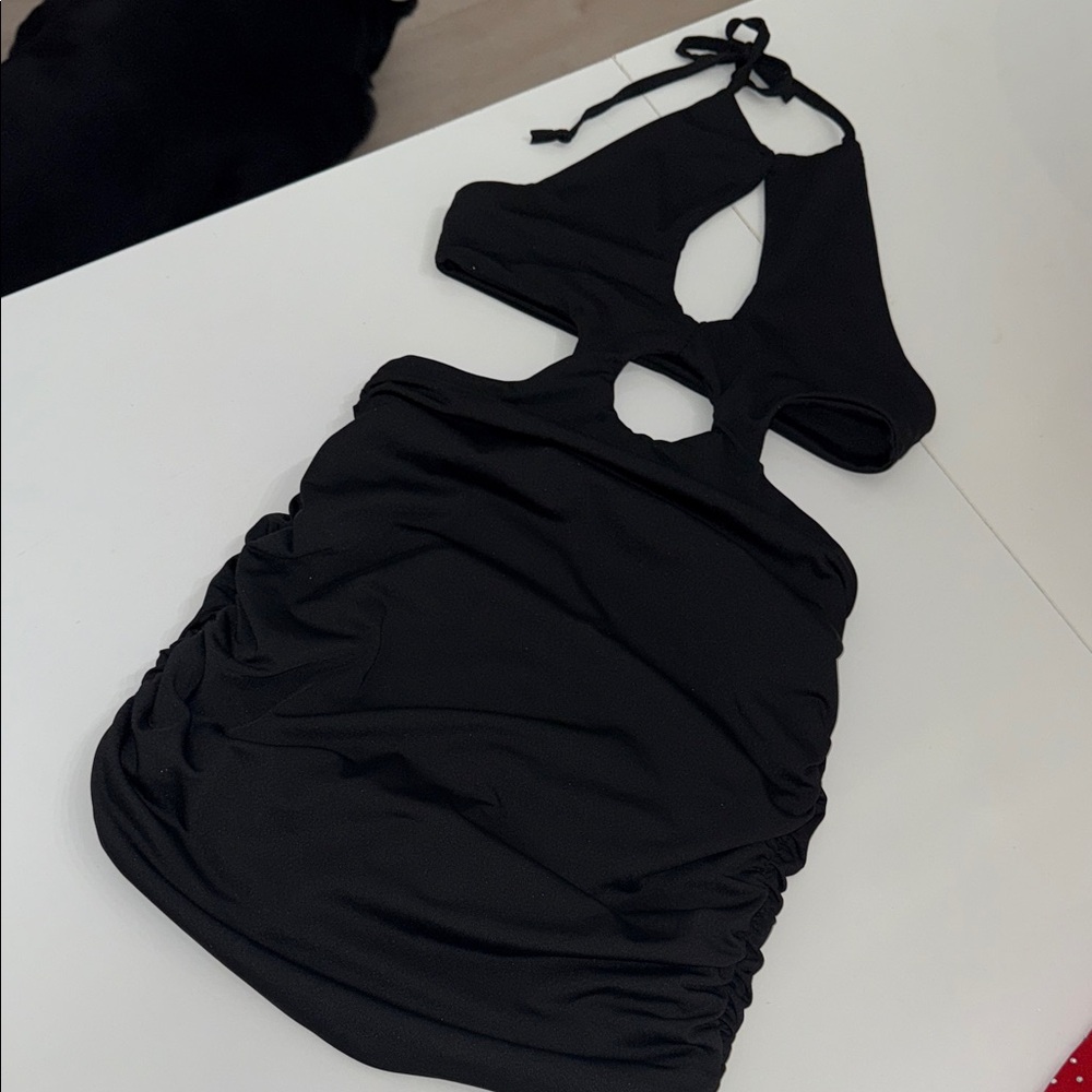 SHEIN Black Backless Halter Dress